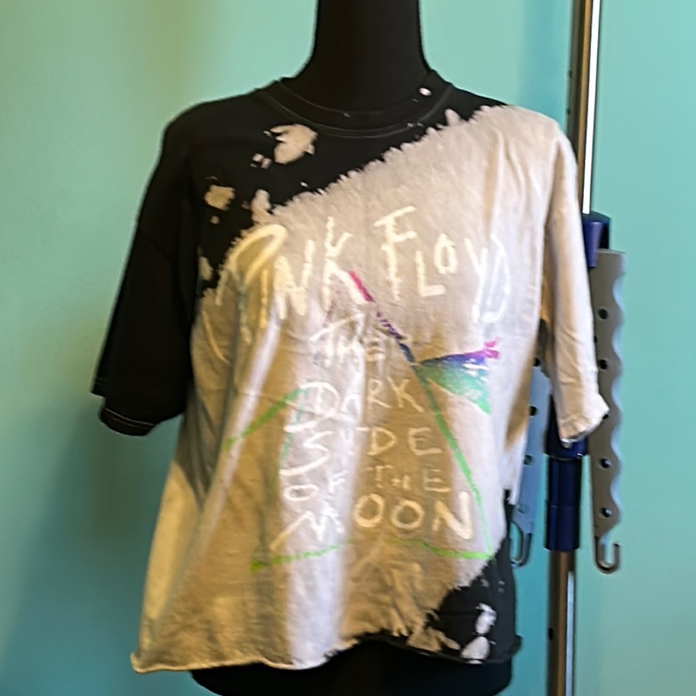 Pink Floyd Large Cropped Tee EUC